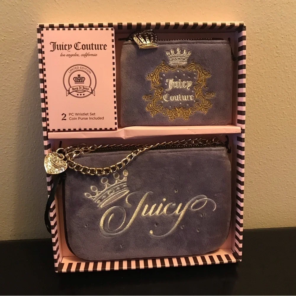 Juicy Couture 2 Piece Heritage Pouch Set.